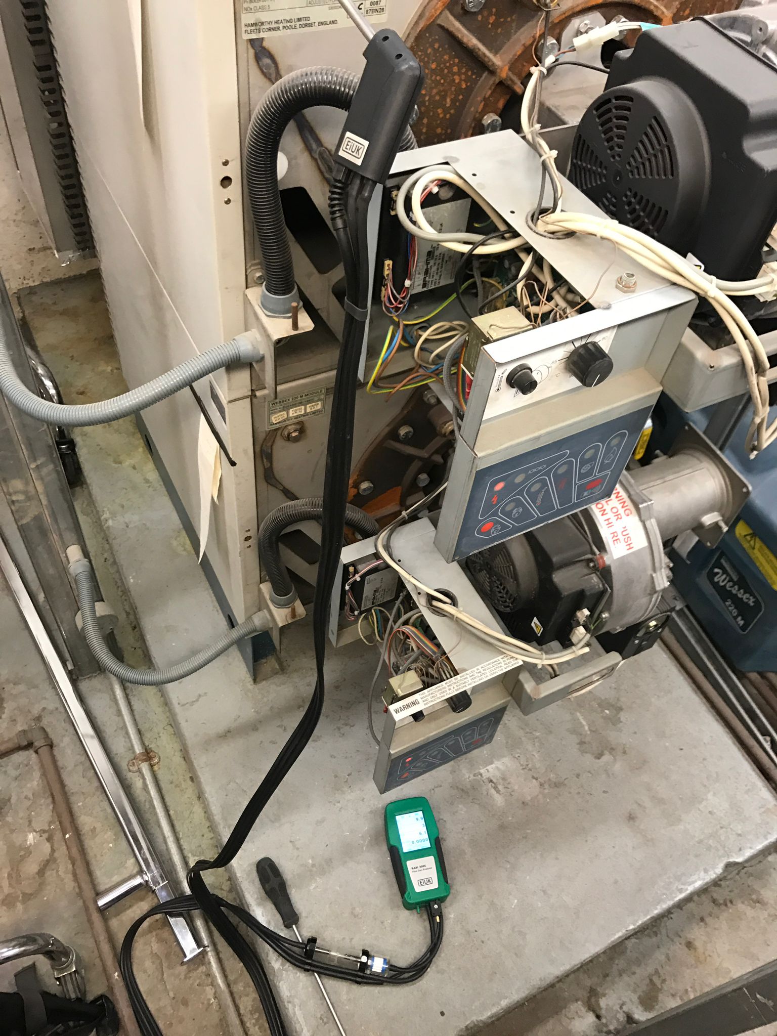 gas safe registered engineer near me Castleford, WF10